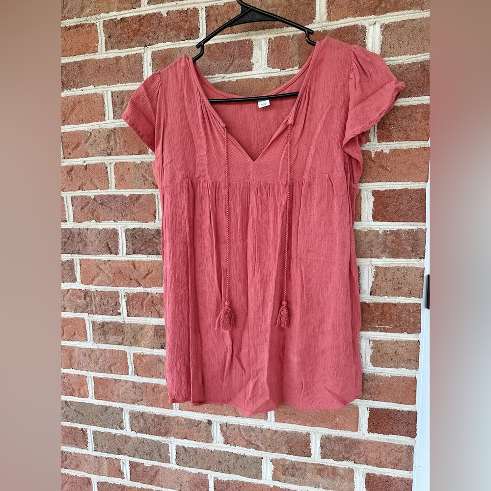 2 Small Old Navy Tank Tops